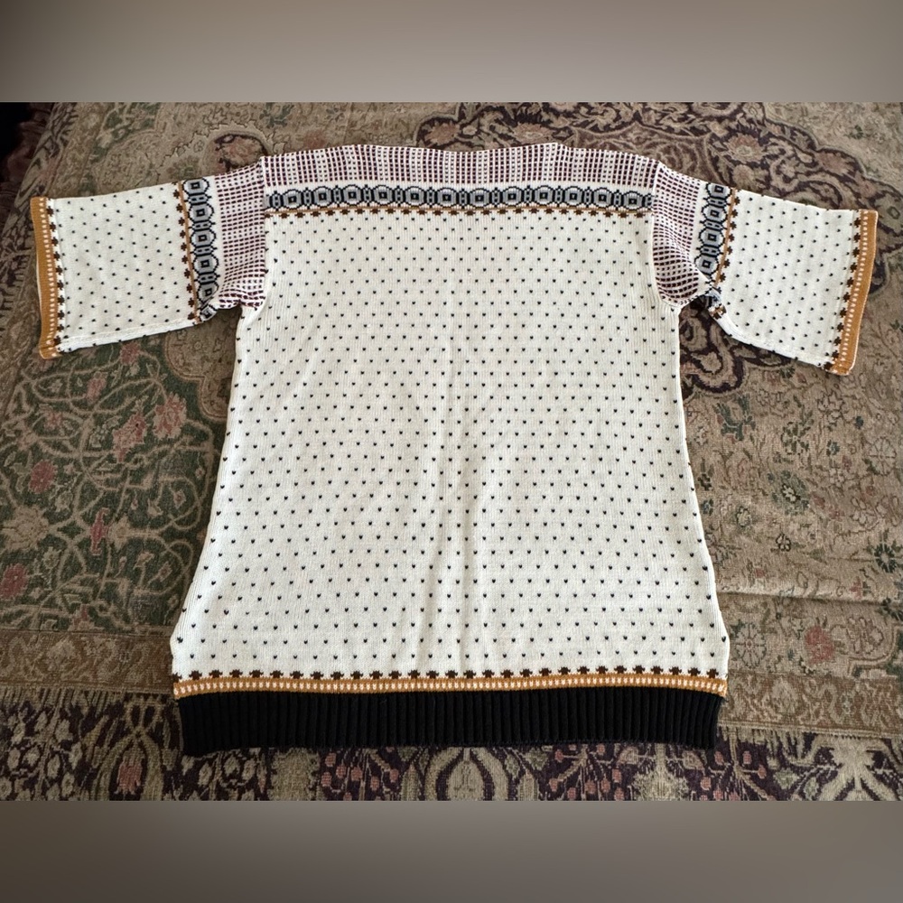 Vintage Lane Bryant sweater. XL (size 40). Beautiful.
Boat neck. EUC